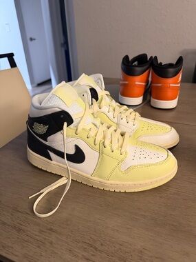 Nike Air Jordan 1 Mid Yellow White Black